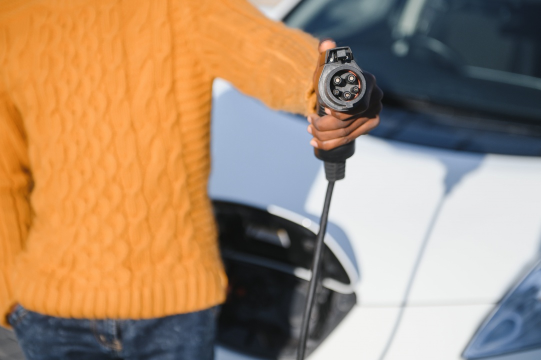 Geleceğin Enerji Tüketimi Modeli Otonom Elektrikli Araçlar